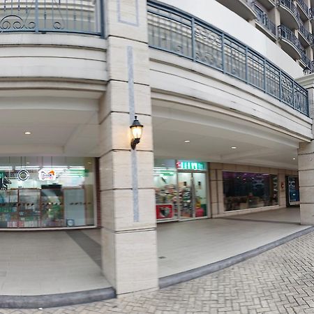 Monarch Parksuites - Balmoral Place Paranaque City Экстерьер фото