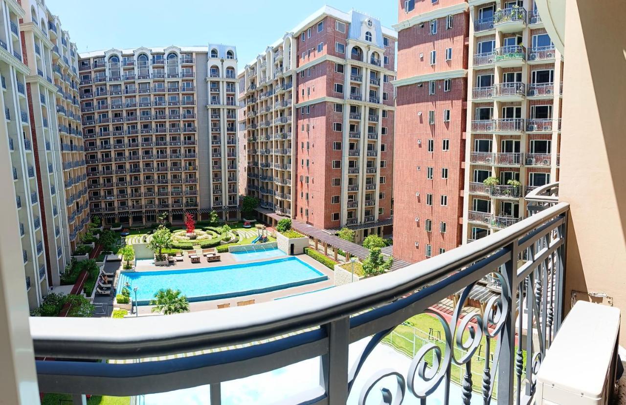 Monarch Parksuites - Balmoral Place Paranaque City Экстерьер фото